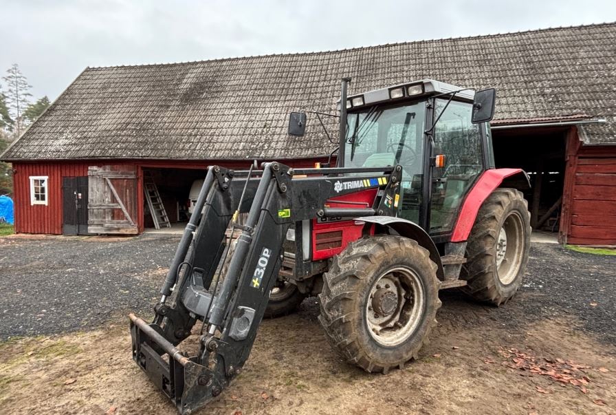 1996 Massey Ferguson 6120 Traktor mit Frontlader