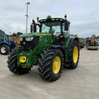 2016 John Deere 6215R
