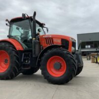 2017 Kubota M7151 Premium KVT